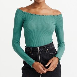 ABERCROMBIE Green Lettuce Hem Top